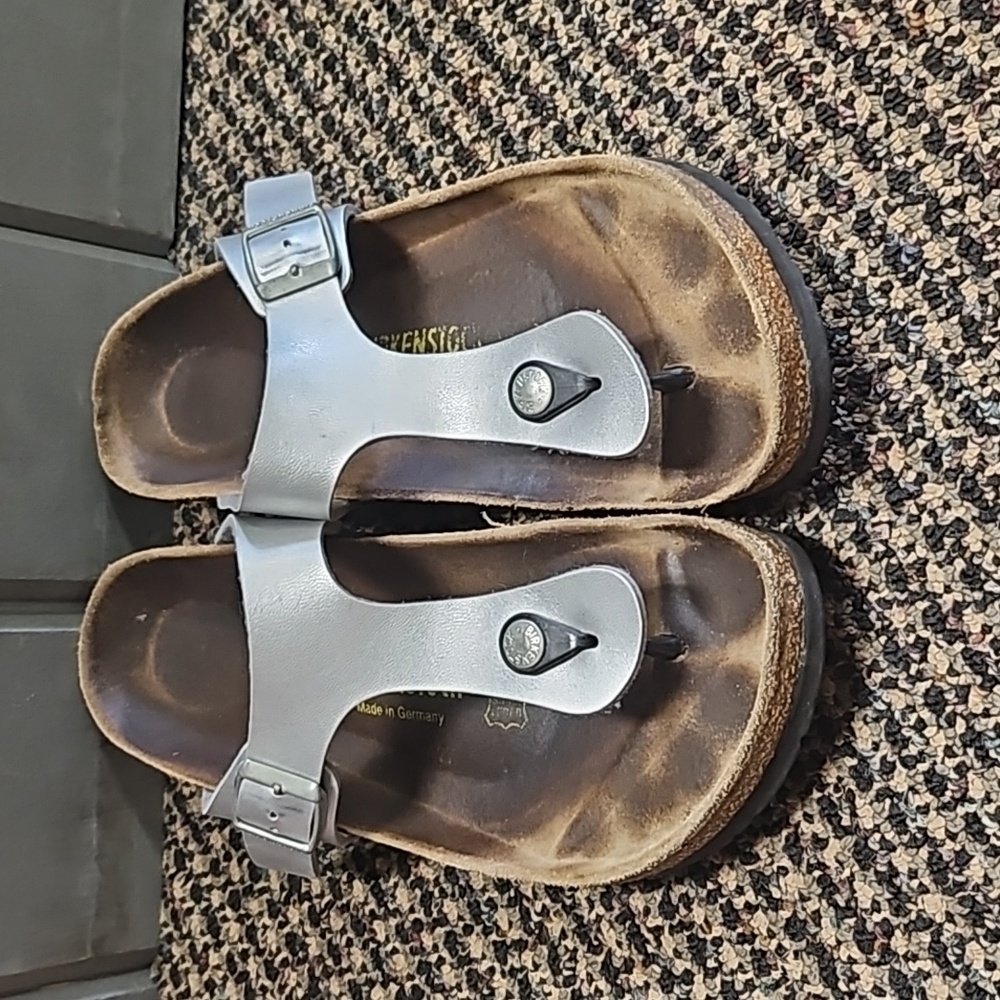 Birkenstock Gizeh Sandals, size 42.